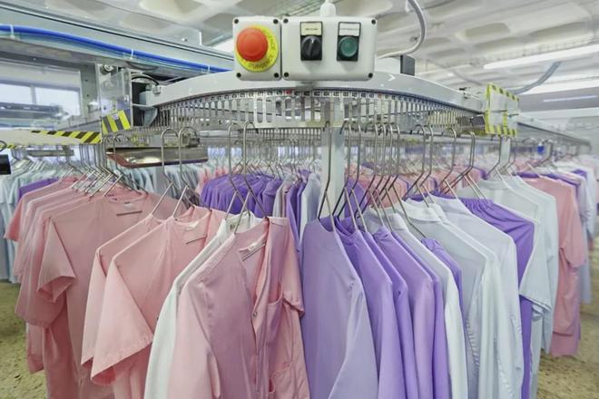 瞄準服裝市場 讓中小賣家不靠‘薇婭’也能選爆款 年流水超300億的服裝批發怎么做？